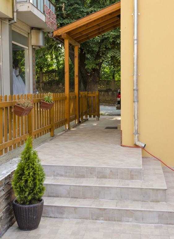 Guest House Anelim Велико-Тирново Екстер'єр фото