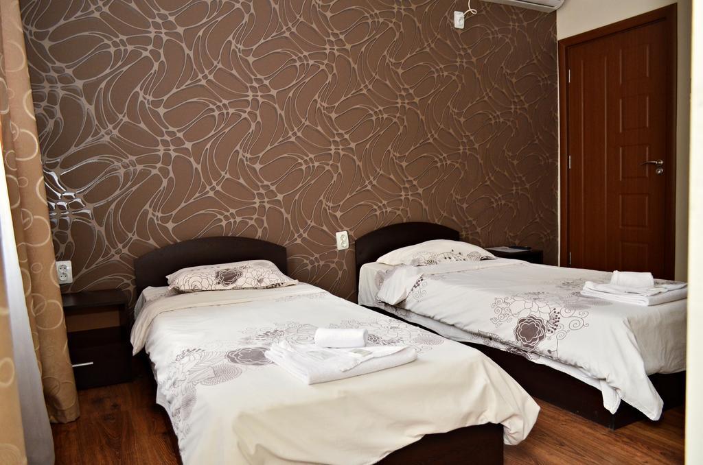 Guest House Anelim Велико-Тирново Екстер'єр фото