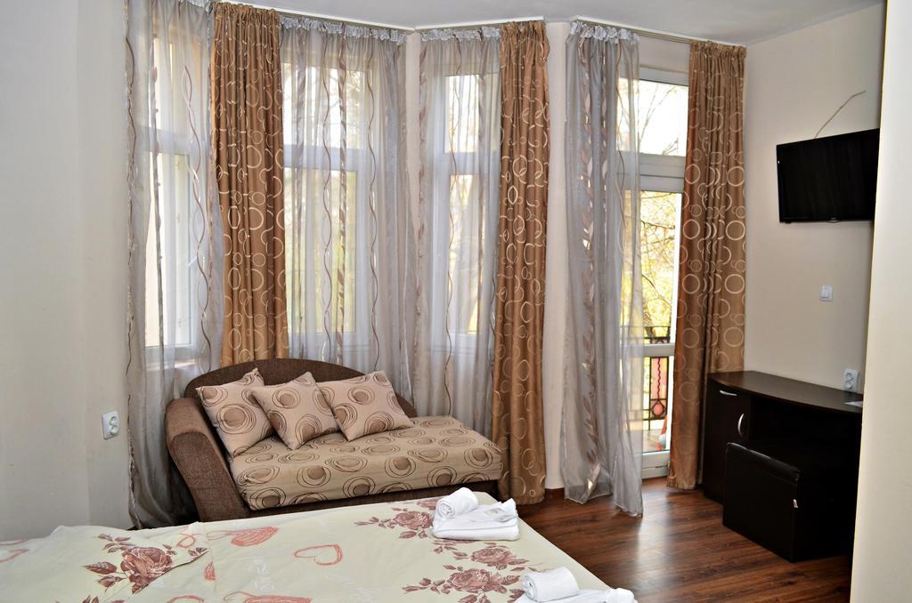 Guest House Anelim Велико-Тирново Екстер'єр фото