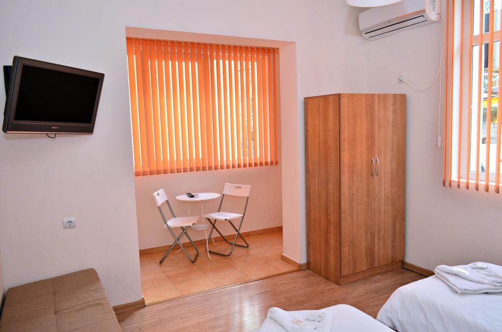 Guest House Anelim Велико-Тирново Екстер'єр фото