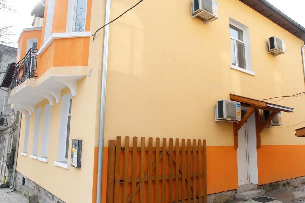 Guest House Anelim Велико-Тирново Екстер'єр фото